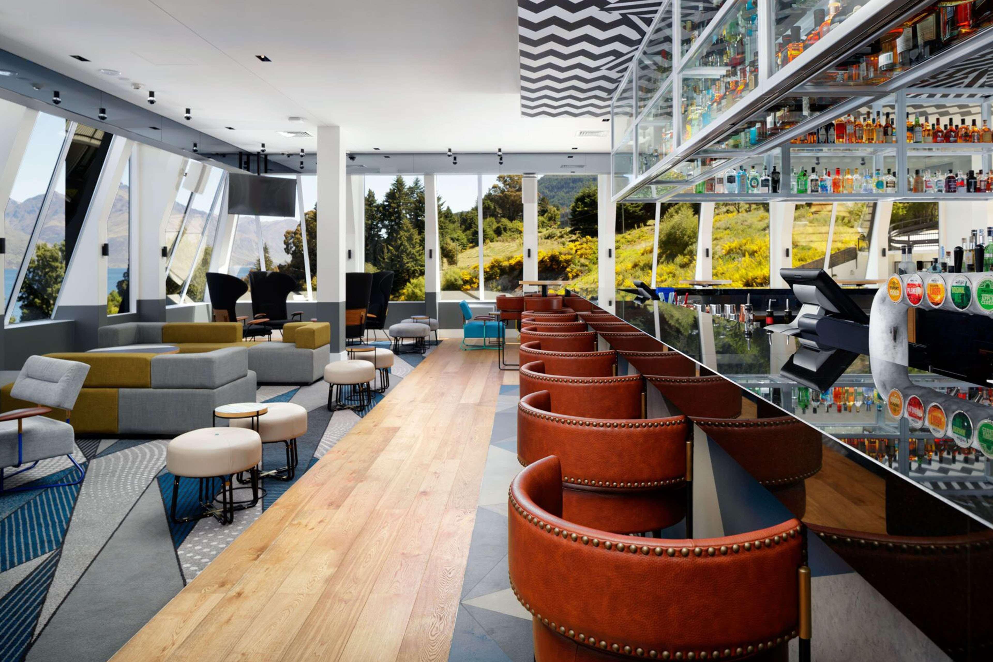 Qt Distretto di Queenstown Esterno foto The bar at the 101 bar