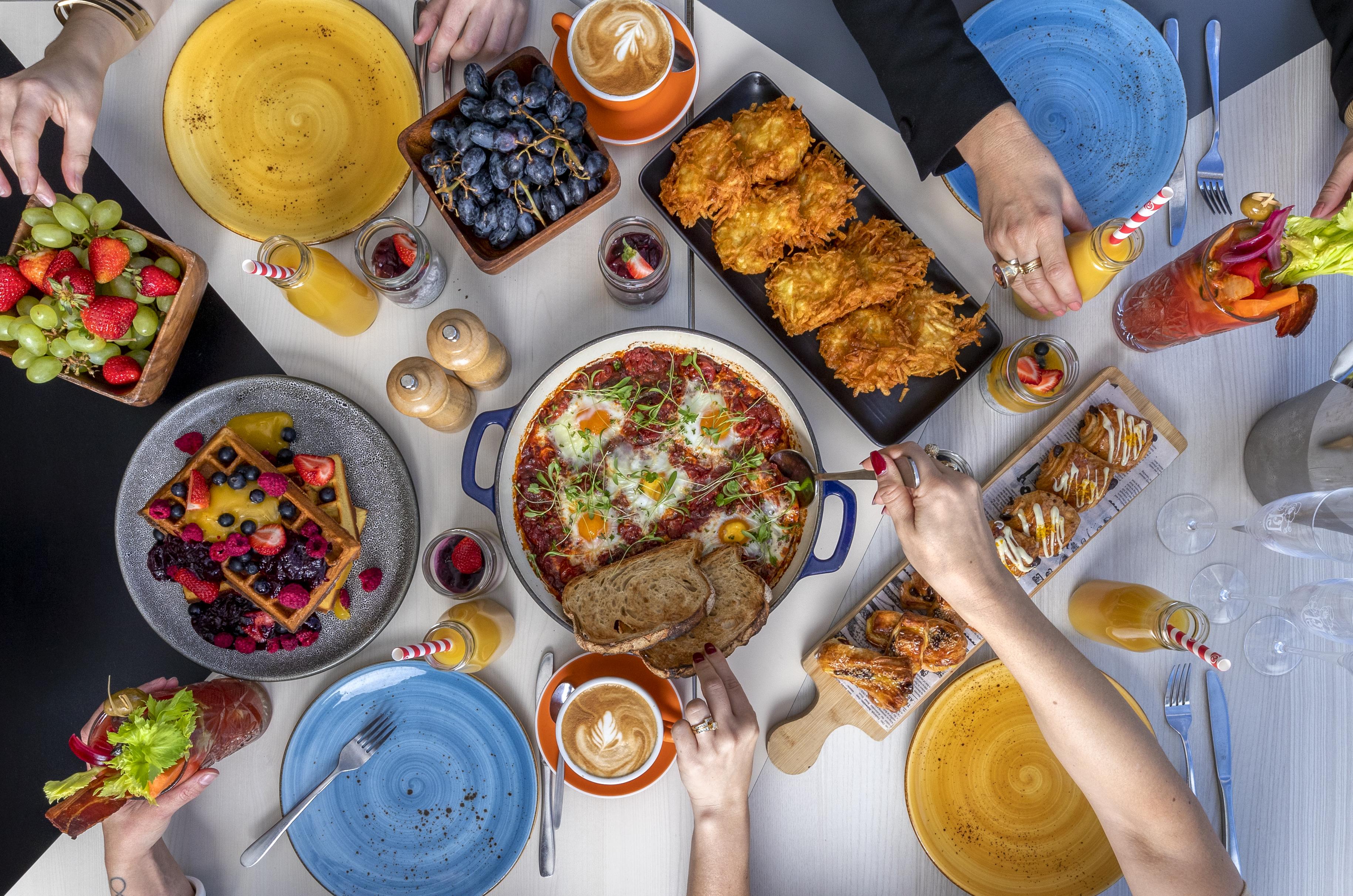 Qt Distretto di Queenstown Esterno foto A breakfast table